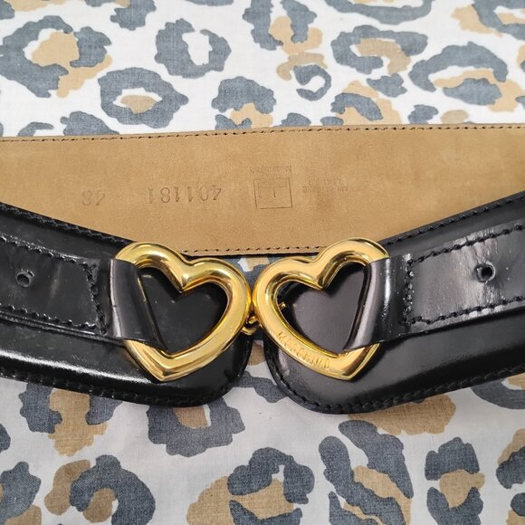 ❤️MOSCHINO GOLD 2 HEART BUCKLES Black Patent Leather Belt Sz 48 32/36 - Picture 2 of 7